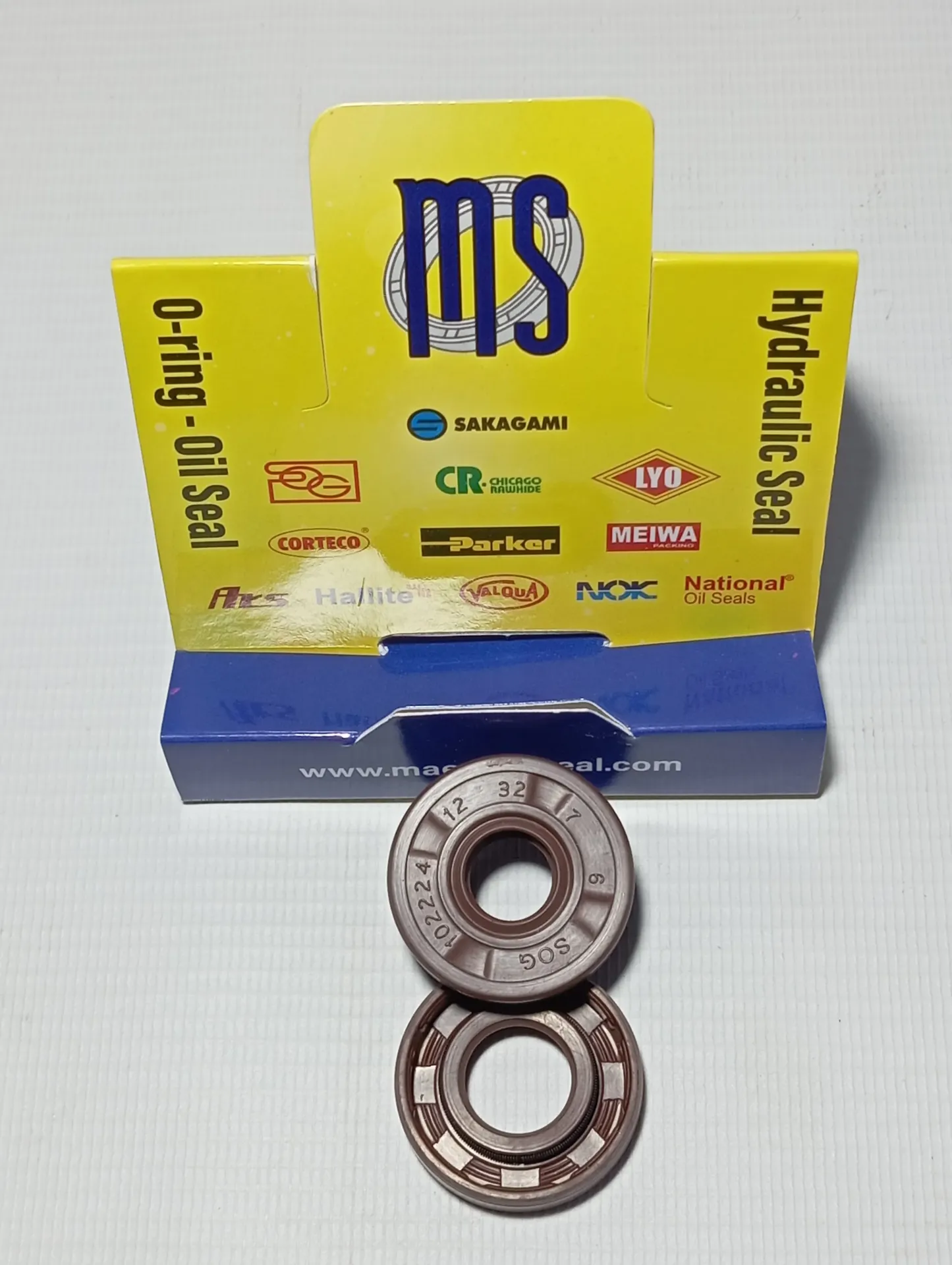 [AB3977] Oil Seal Viton TC.12.00-32.00-7.00-MS SOG